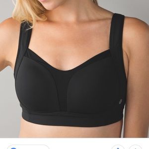 Lululemon Ta Ta Tamer Sports Bra (worn once!)